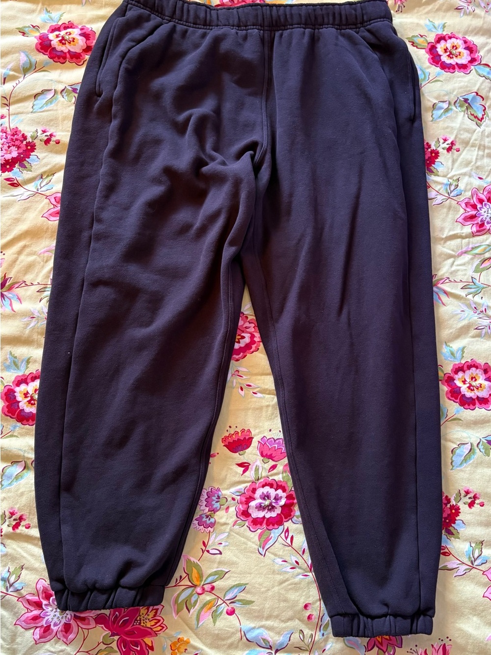 Lululemon Scuba Mid-Rise Oversized Black Jogger Womens XL EUC 28” inseam